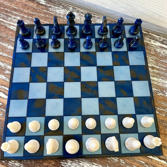 Marbled Blue-Black and Pearl White Chess Board Game with Velvet Bag 32 pieces - Picture 8 of 9